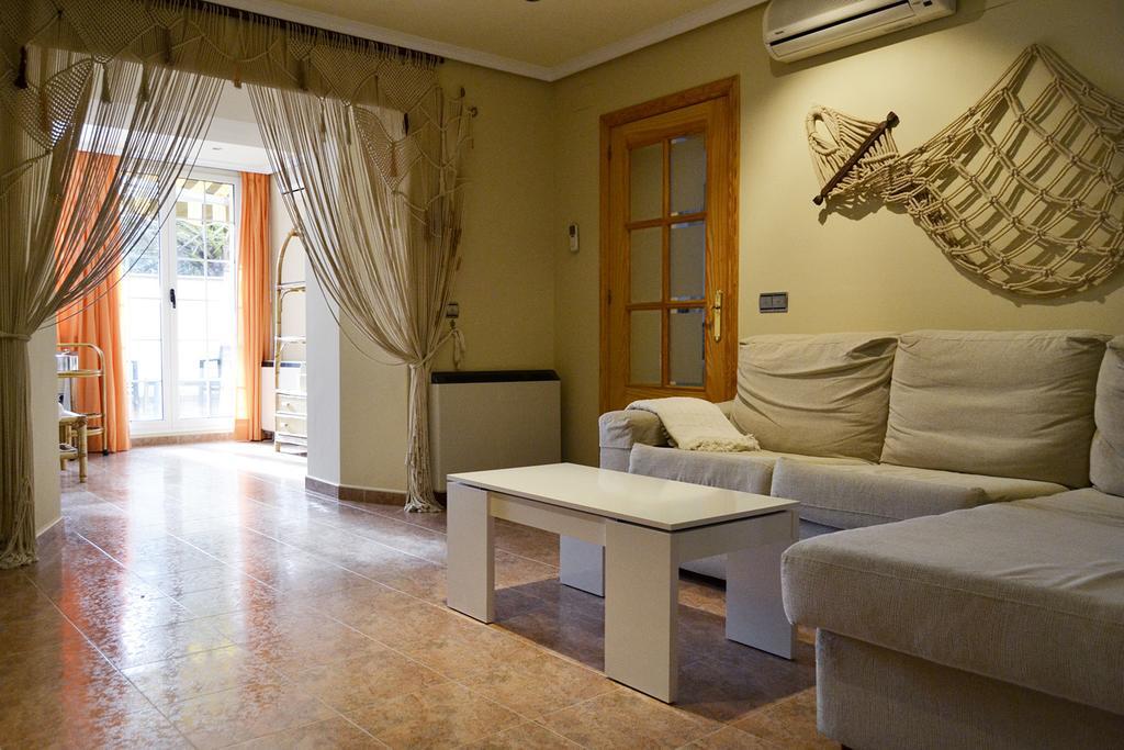 Apartamento Plaza Mayor Трухильо Экстерьер фото
